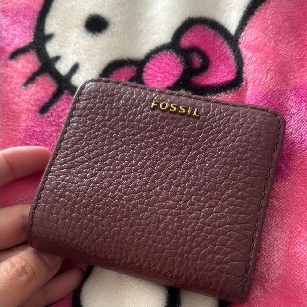 Fossil Women's Dark Brown maroon Leather Wallet
